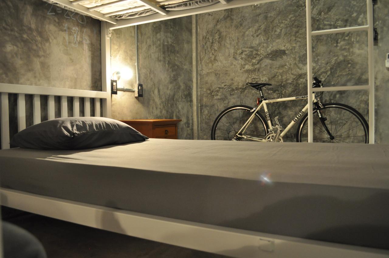 Nexchange Hostel Банкок Екстериор снимка