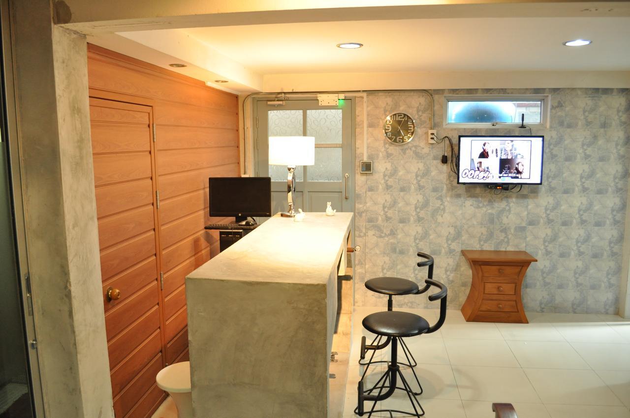 Nexchange Hostel Банкок Екстериор снимка
