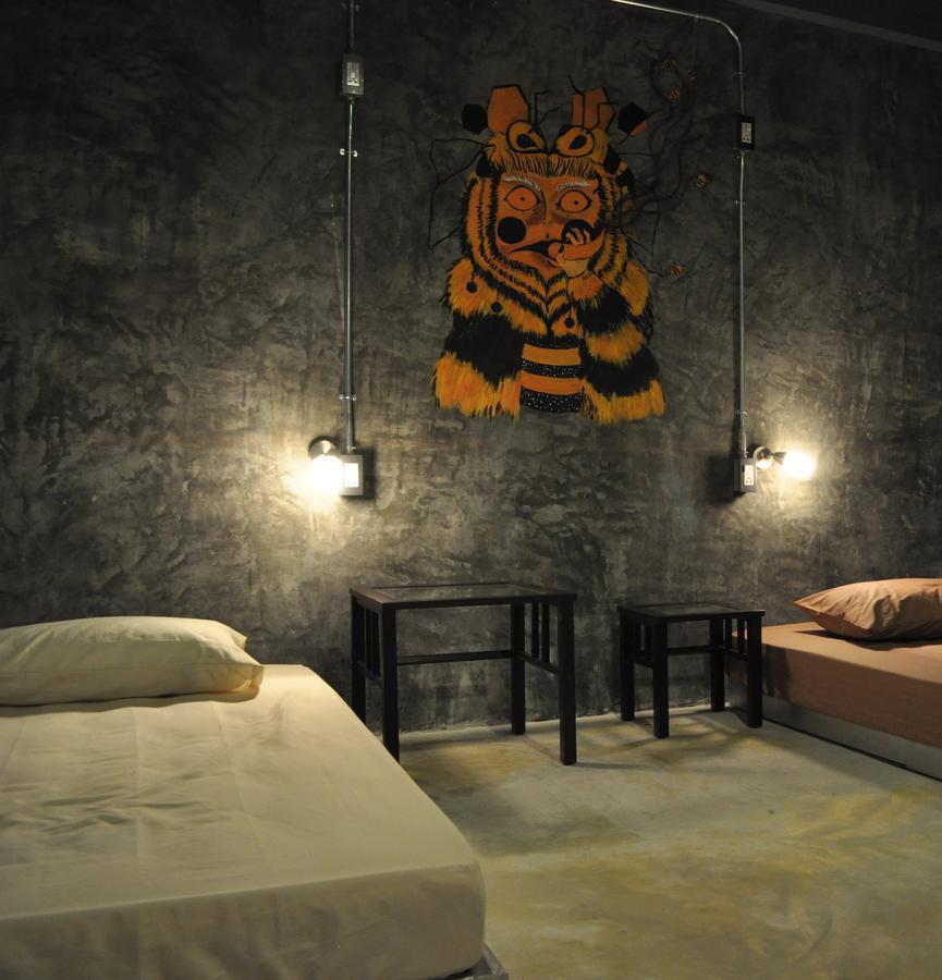 Nexchange Hostel Банкок Екстериор снимка