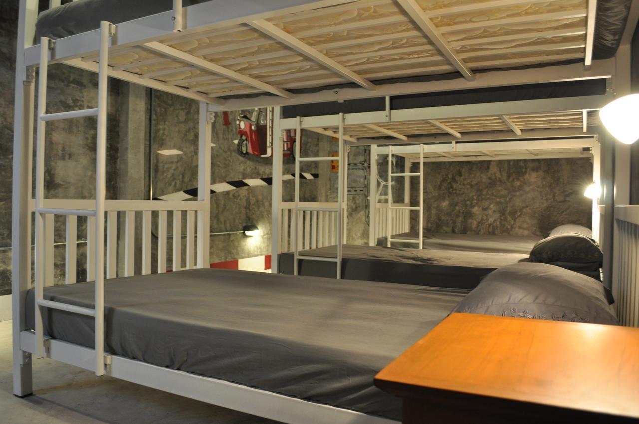 Nexchange Hostel Банкок Екстериор снимка