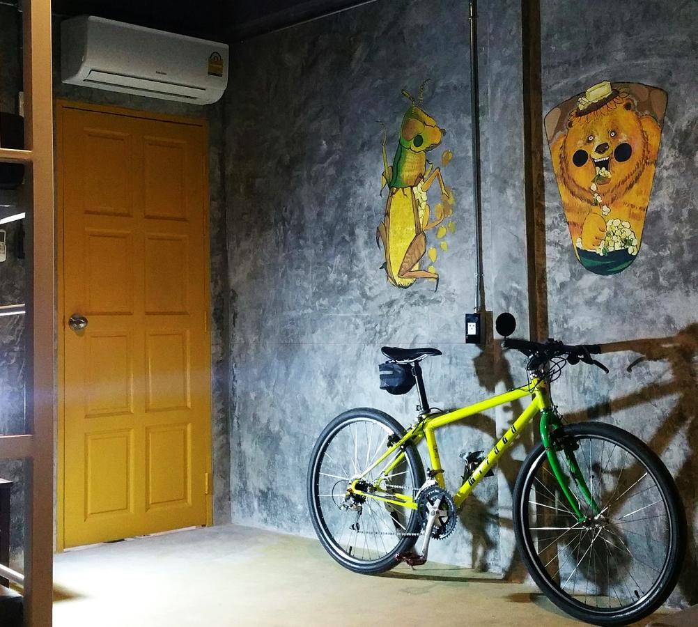 Nexchange Hostel Банкок Екстериор снимка