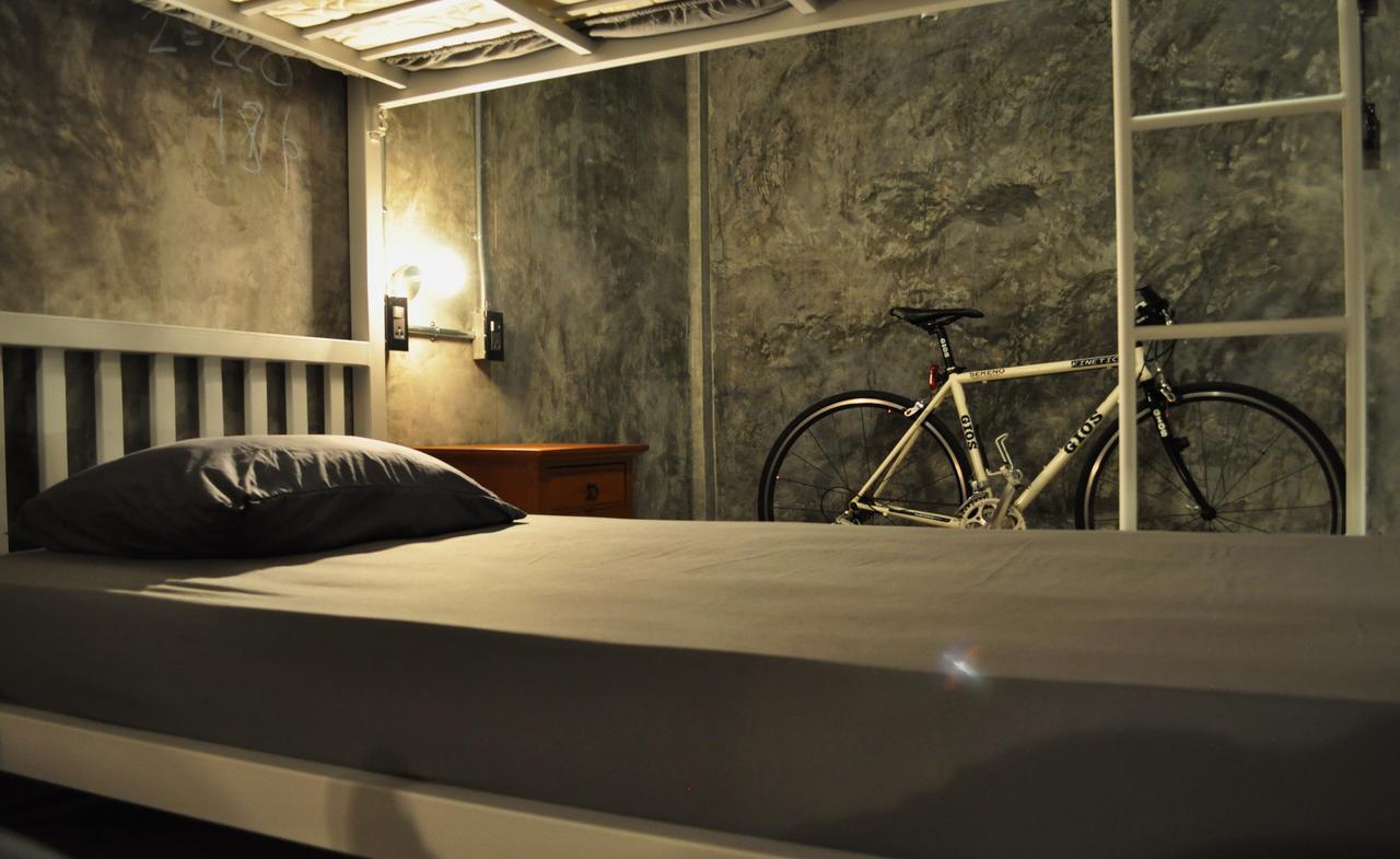 Nexchange Hostel Банкок Екстериор снимка