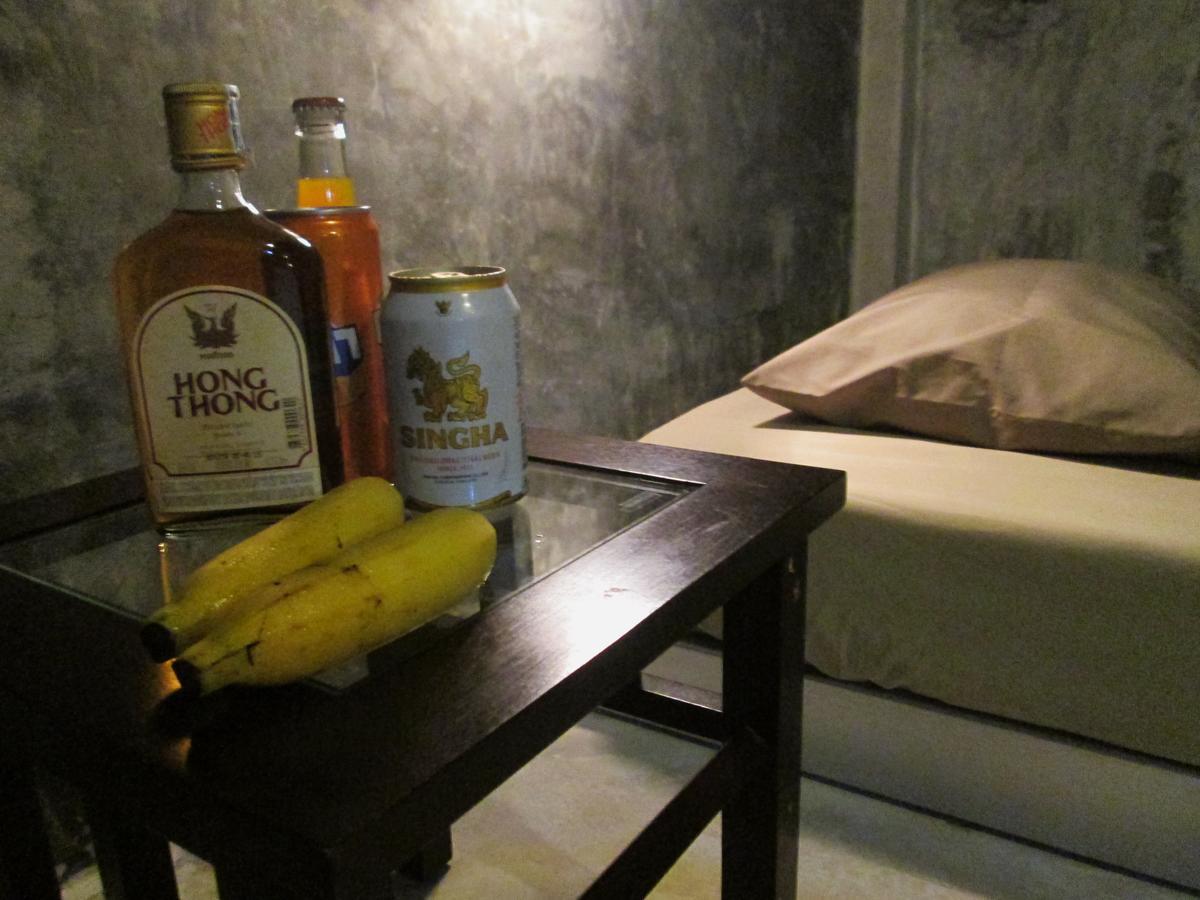 Nexchange Hostel Банкок Екстериор снимка