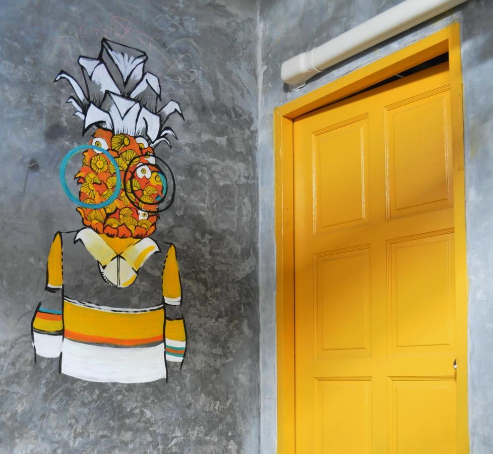 Nexchange Hostel Банкок Екстериор снимка